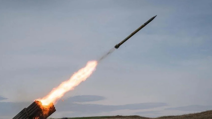 ABD ordusu Suriye'deki üslerini roketatar sistemi HIMARS’la güçlendiriyor