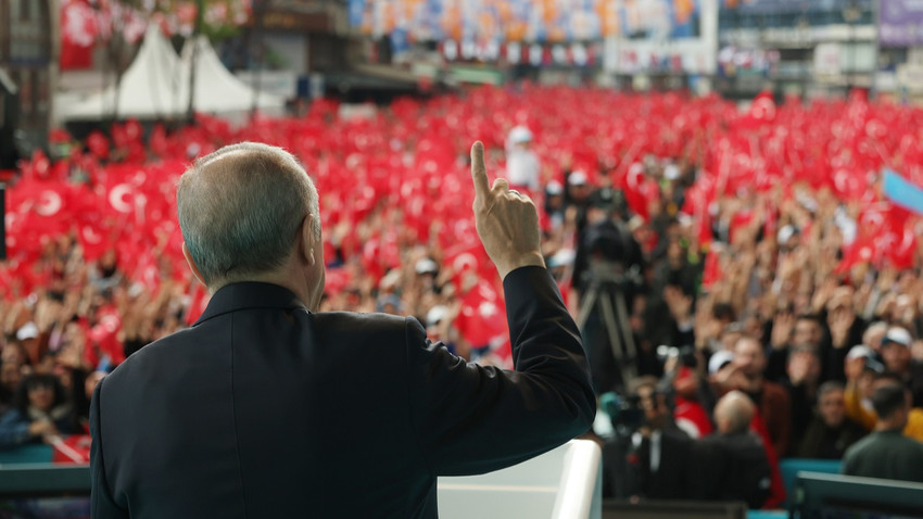 AP yazdı: Erdoğan'ın 5 yıl daha iktidarda kalması ne anlama geliyor?