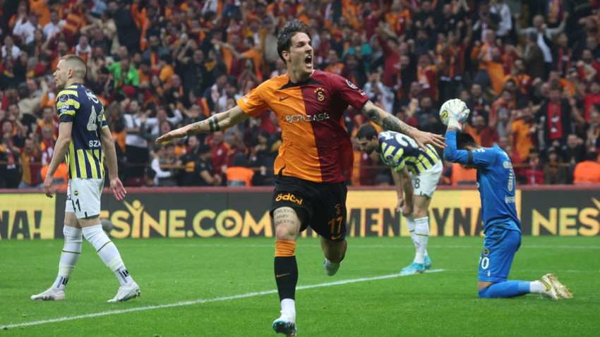 Galatasaray ezeli rakibi Fenerbahçe'yi 3-0 yenerek şampiyonluk turuna çıktı