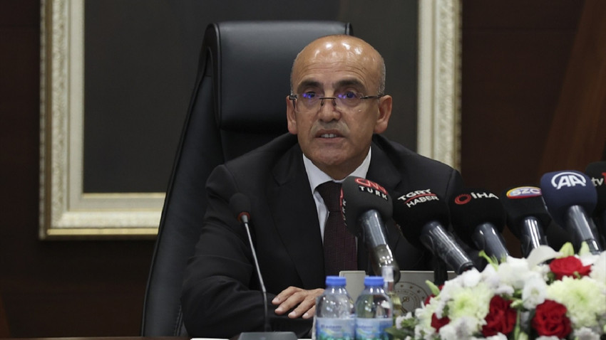 Yeni Hazine ve Maliye Bakanı Mehmet Şimşek görevi Nureddin Nebati'den devraldı