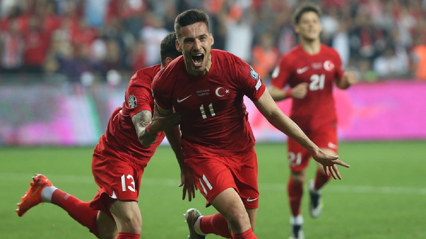 Euro 2024 yolunda Türkiye grup lideri: Galler'i 2-0'lık skorla geçtik