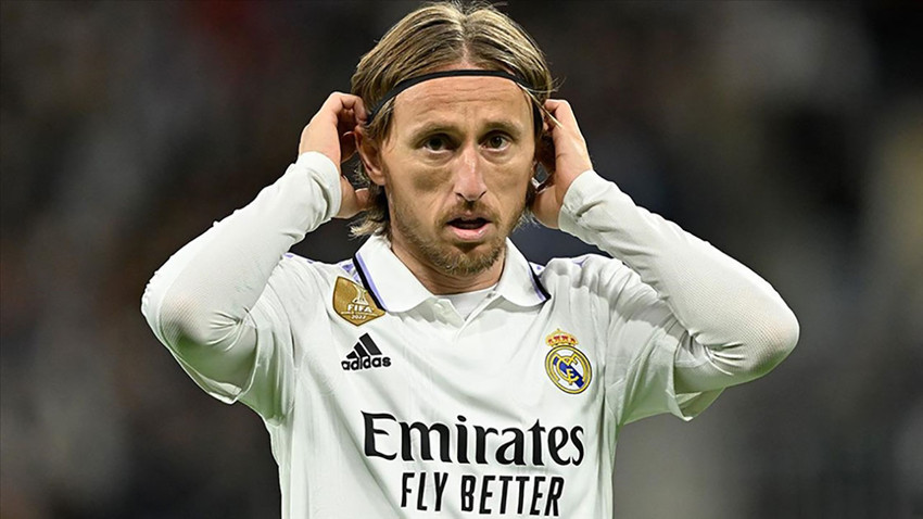 37 yaşındaki Modric 1 yıl daha Real Madrid'de