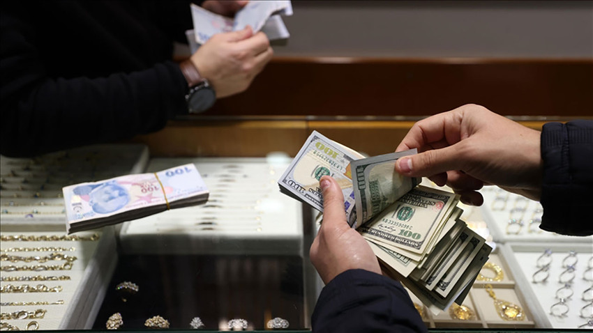 Döviz mevduat hesaplarında stopaj oranı yüzde 25'e çıkarıldı, KKM'de stopaj istisnası yıl sonuna kadar uzatıldı