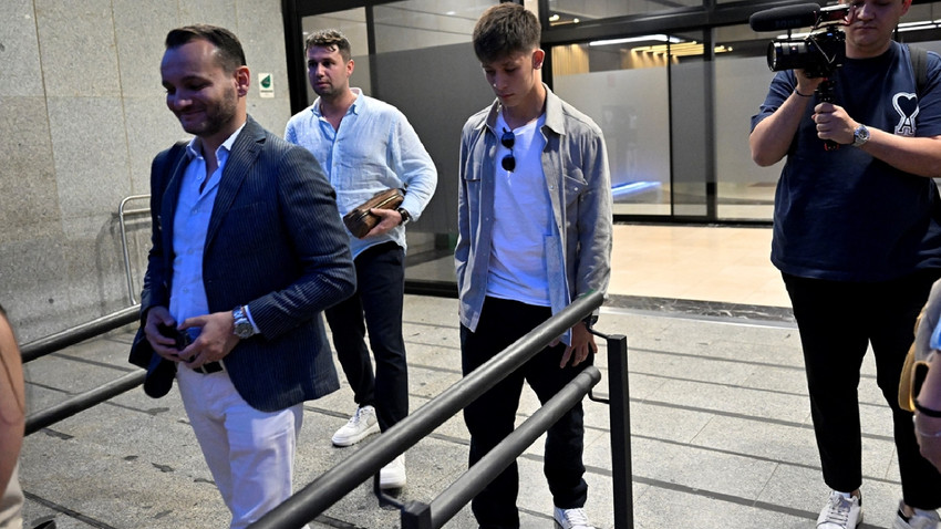 Real Madrid'in yeni transferi Arda Güler Madrid'e geldi