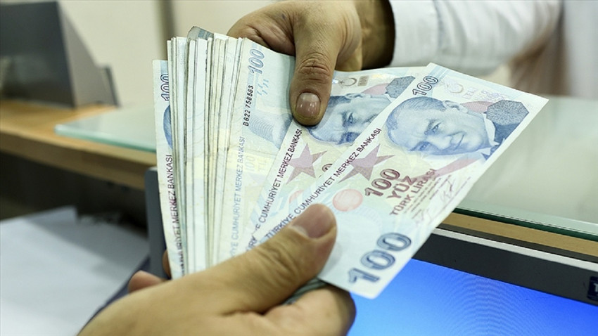 Yaşlı ve engelli aylıkları artırıldı