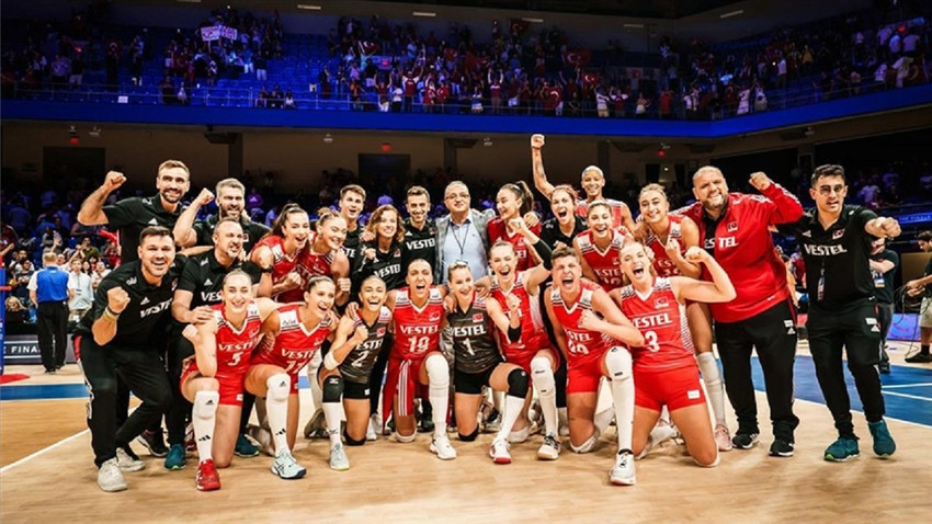 A Milli Kadın Voleybol Takımı, FIVB Milletler Ligi'nde finalde