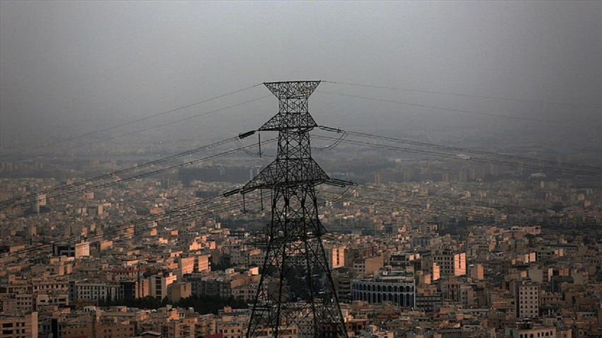 Tahran'da tasarruf tedbirlerine uymayan 95 devlet kurumunun elektriği kesildi
