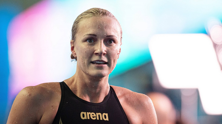 İsveçli yüzücü Sarah Sjöström dünya şampiyonaları tarihinin madalya rekorunu kırdı