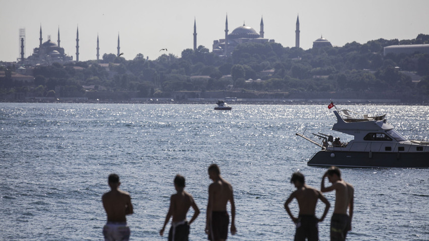 İstanbul'da hava sıcaklığı perşembe günü en yüksek seviyeye çıkacak