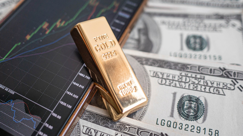 Fed'in faiz kararı sonrası oluşan belirsizlik altın fiyatlarını baskılıyor