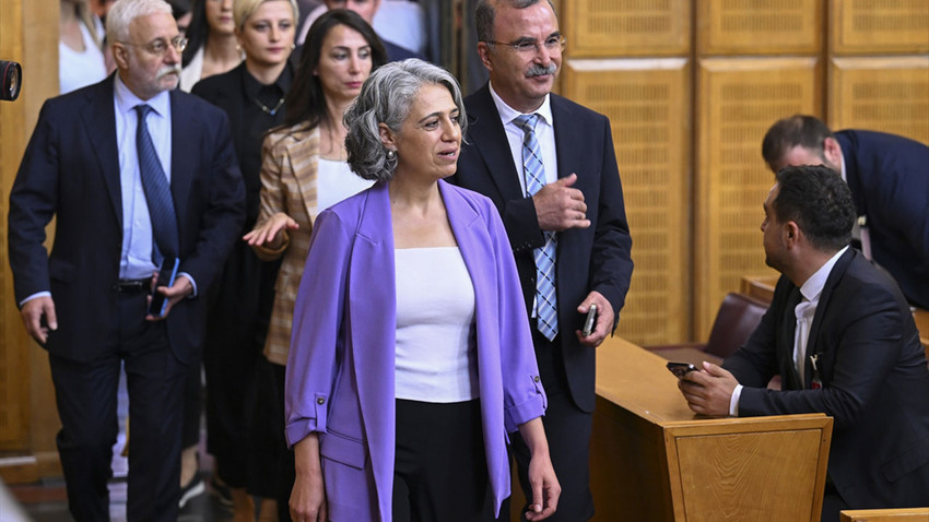 YSP Eş Başkanı Uçar: Halkın bir gün bile tahammülünün kalmadığı bir ekonomik krizle karşı karşıyayız