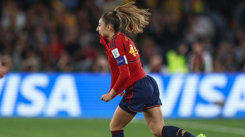 Fotoğraf: 19 numaralı İspanyol Olga Carmona'nın kupayı kazandıran golün ardından sevinci