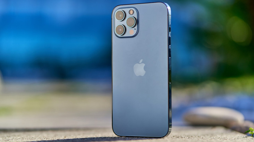 Apple iki önemli değişiklik yaptı: iPhone 15 Pro fiyatları çok daha yüksek olabilir