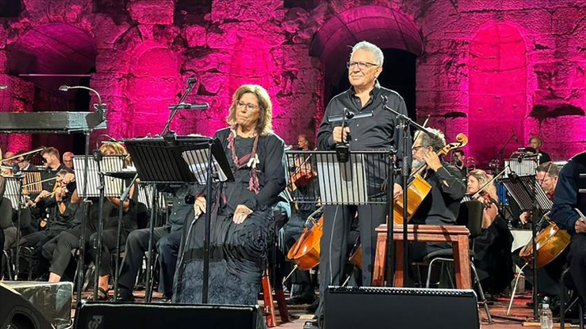 Zülfü Livaneli ve Maria Farantouri Atina'da konser verdi