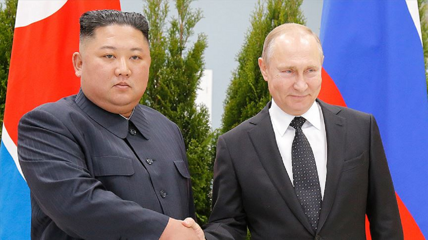 Kuzey Kore Kim Jong-un'un Rusya'yı ziyaret edeceğini doğruladı