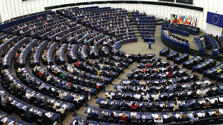 Avrupa Parlamentosu'nda milletvekili sayısı arttı