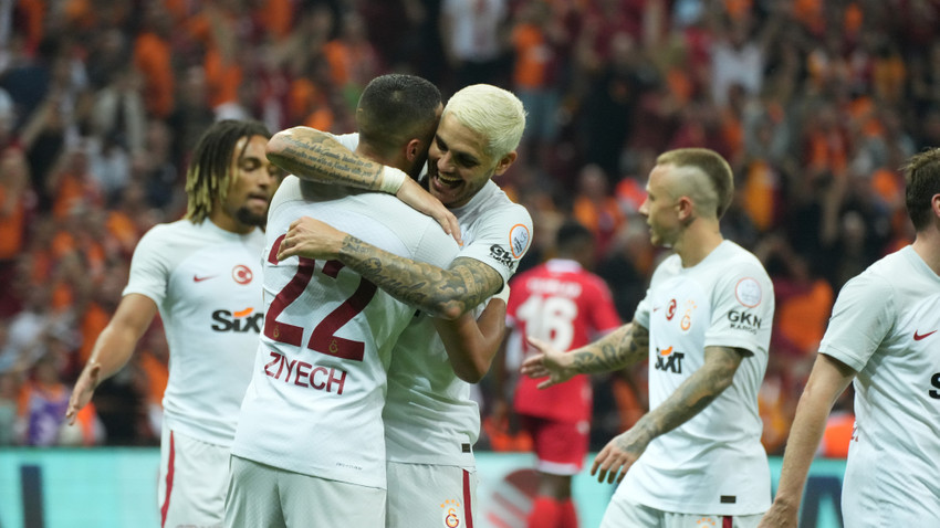 Galatasaray evinde Samsunspor'u 4 golle geçti