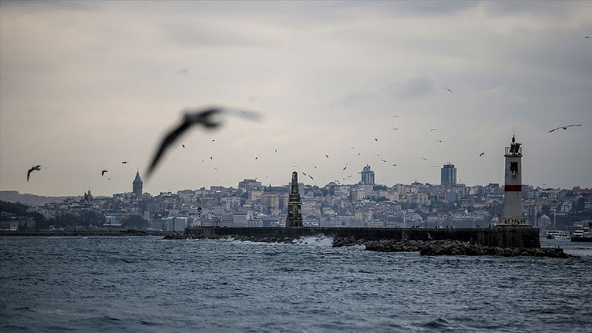 Rüzgar hızının saatte 60 kilometreye kadar çıkması bekleniyor: İstanbul için fırtına uyarısı