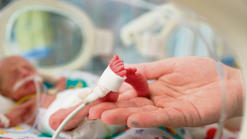 22 haftada doğan bebeklerin yalnızca yüzde 30’u yaşama tutunabiliyor.