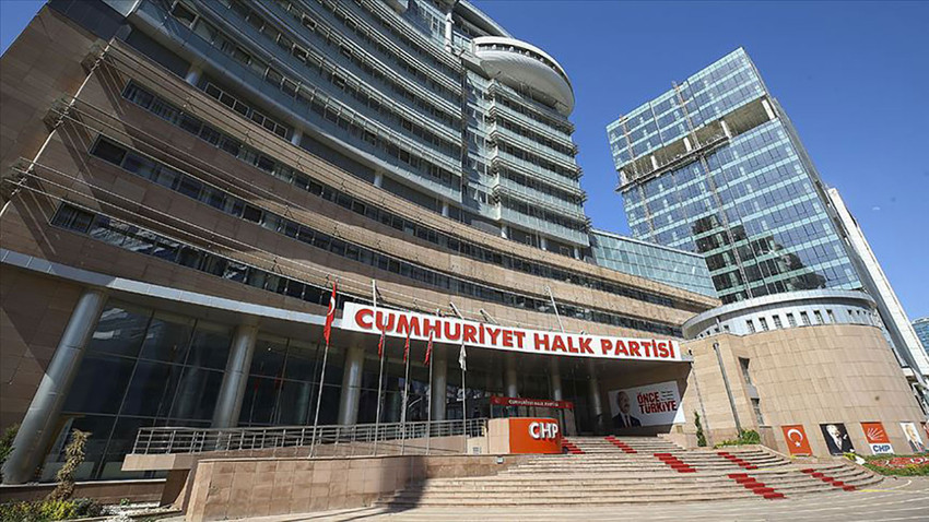 CHP İstanbul İl Başkanlığı'na ilk aday Özgür Çelik