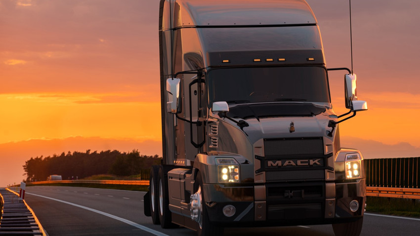 ABD'de otomotiv işçileri sendikası ile Mack Trucks 4 bin işçiyi kapsayan maaş anlaşmasına vardı