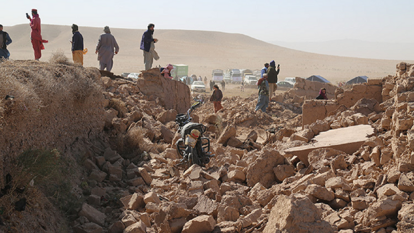 Afganistan'da deprem: Ölü sayısı 2 bin 445'e yükseldi