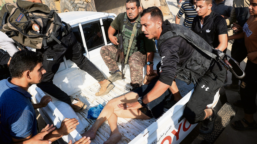 Hamaslılar’ın tekno müzik festivalinden esir aldığı gençlerin görüntüleri tüm dünyada dehşet uyandırdı. (Fotoğraf: Getty Images)