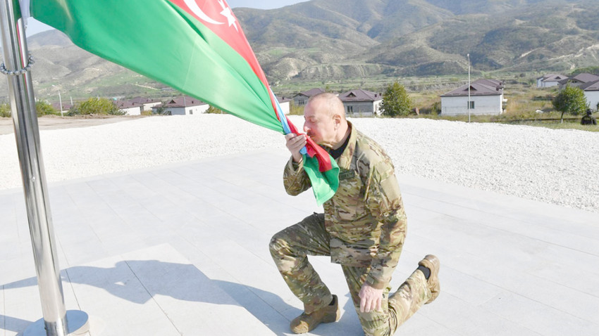 Azerbaycan Cumhurbaşkanı Aliyev, Ermenistan'daki "intikamcı güçleri" uyardı