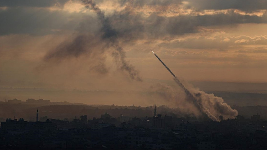 ABD Yemen'den İsrail'e fırlatılan 3 füzeyi vurdu