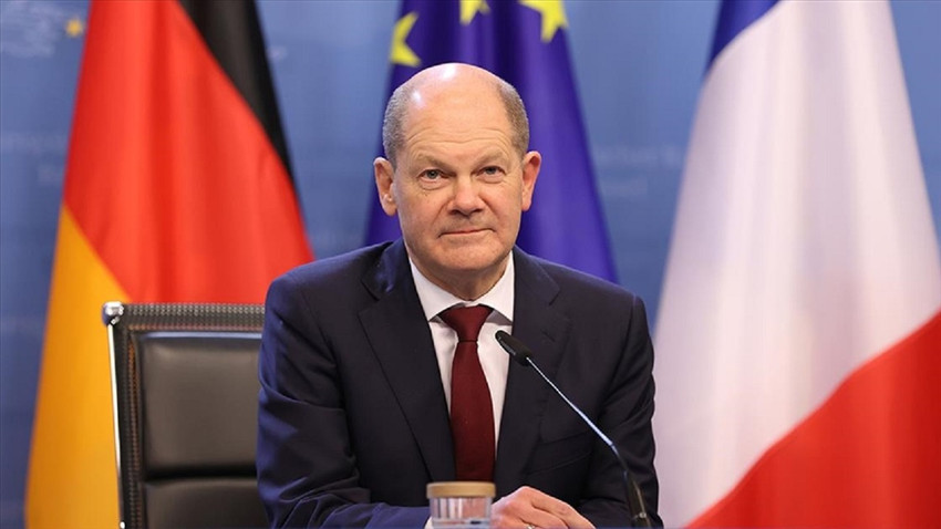 Almanya Başbakanı Scholz: Almanya'da kalma hakkı olmayanları büyük ölçüde sınır dışı etmeliyiz