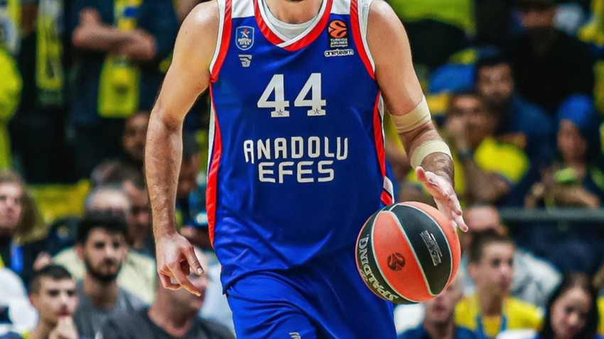 Anadolu Efes THY Avrupa Ligi'nde 300. galibiyete ulaştı