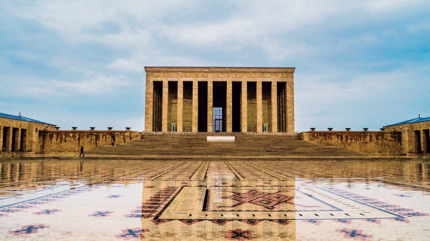 Anıtkabir bize ne anlatıyor?