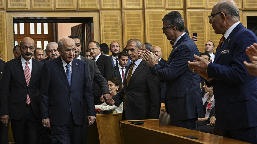 Bahçeli: Devletim, milletim istesin yola revan olurum