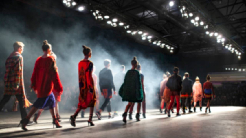 WSJ erkek modacıların sektördeki etkisini yazdı: Kadınların ne giyeceğine kim karar veriyor?