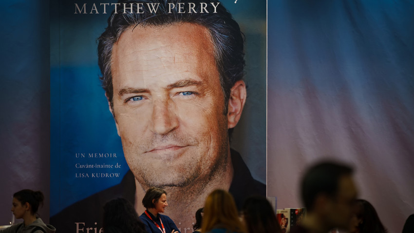 Friends yıldızı Matthew Perry adına bağımlılıkla mücadele vakfı kuruldu