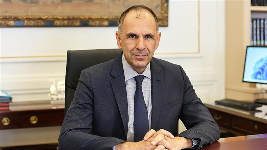 Yunanistan Dışişleri Bakanı: İsrail kendini savunma sınırlarını aştı