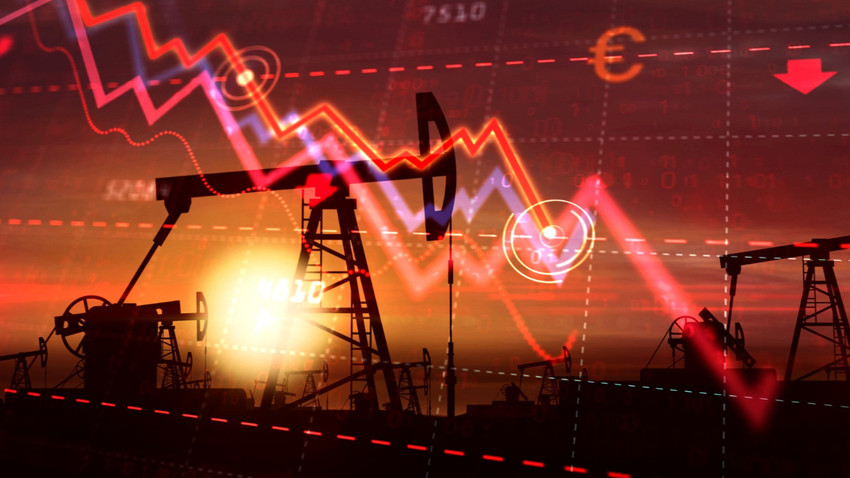 Ertelenen OPEC toplantısı sonrası petrol fiyatları sert düştü