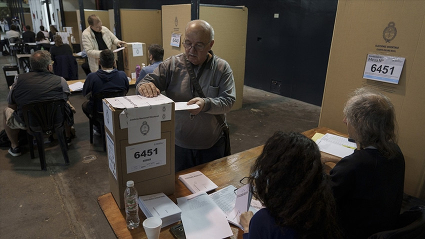 Arjantin'de devlet başkanı seçiminin ikinci turu yarın