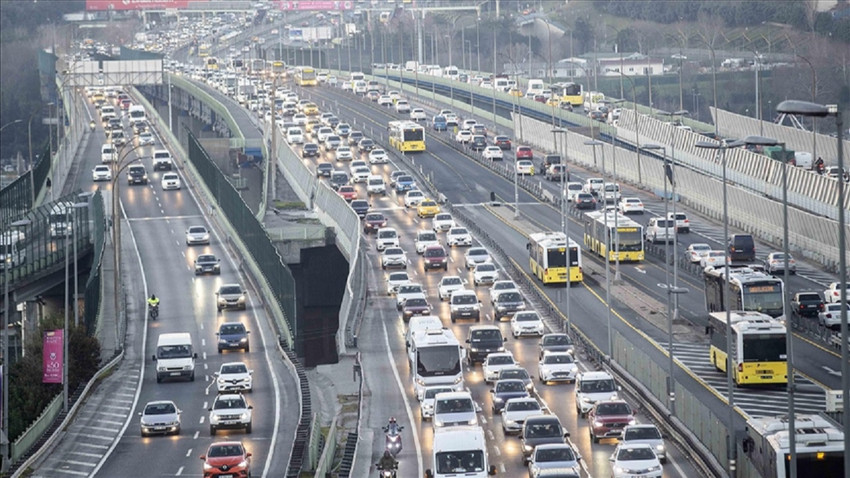 İstanbul'da ara tatilin ardından trafik yoğunluğu yüzde 67'yi buldu
