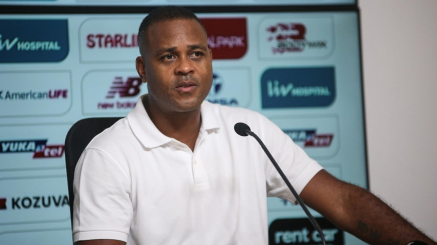 Adana Demirspor Patrick Kluivert ile yollarını ayırma kararı aldı