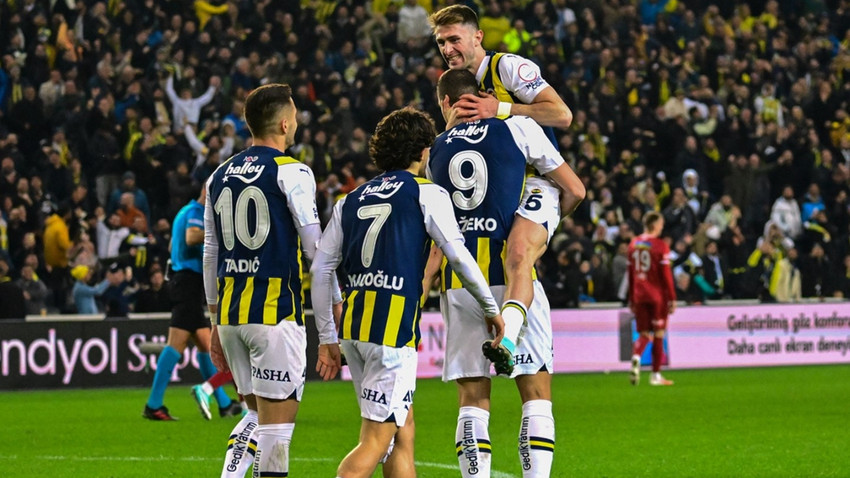 Fenerbahçe evinde Sivasspor'u 4-1 mağlup etti