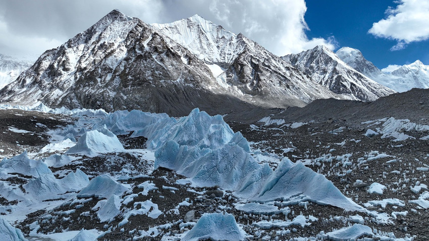 Araştırma: Himalaya buzullarının erimesi iklim değişikliğinin etkilerini azaltıyor olabilir