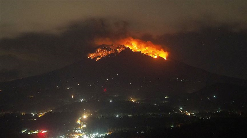 Ulawun Yanardağı / Papua Yeni Gine