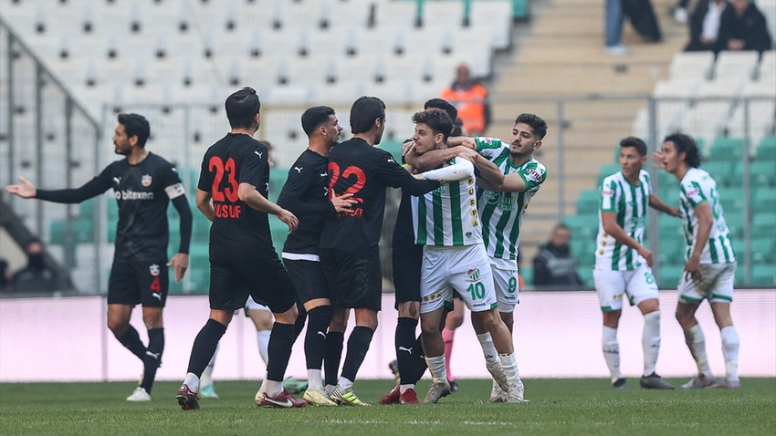 Bursaspor Başkanı Günay: 3-4 futbolcu takımın kaderiyle oynadı