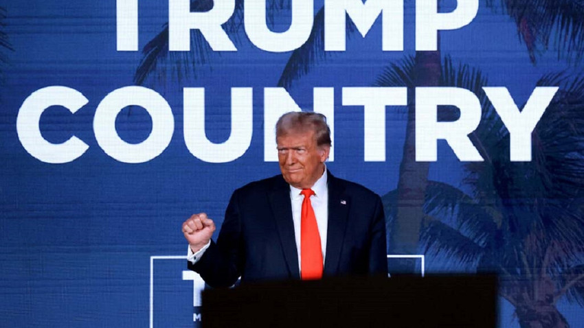 ABD eski Başkanı Trump'tan Macron taklidi