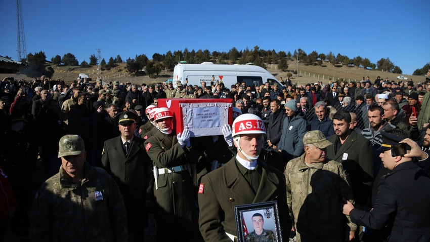 Şehitlerimiz son yolculuğuna uğurlandı