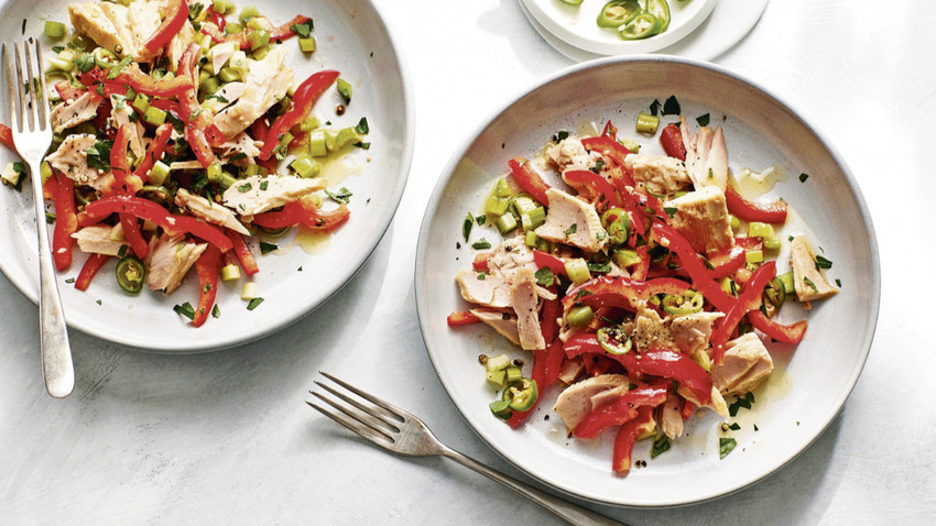 Biberli ton balığı salatası (Fotoğraf: Bobbi Lin/The New York Times)