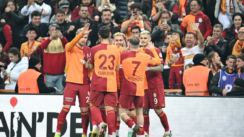 Galatasaray evinde RAMS Başakşehir'i 2-0 mağlup etti