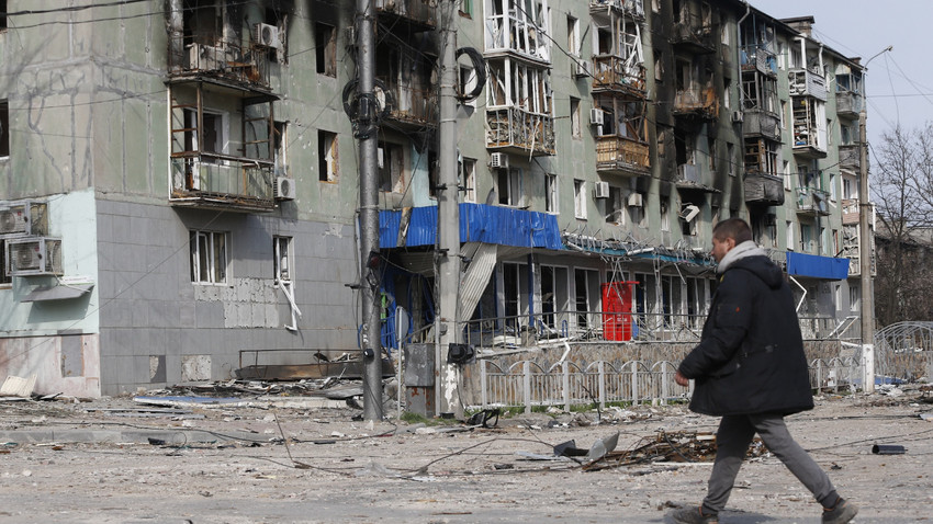 Rusya tarafından yıkıma uğrayan Mariupol
