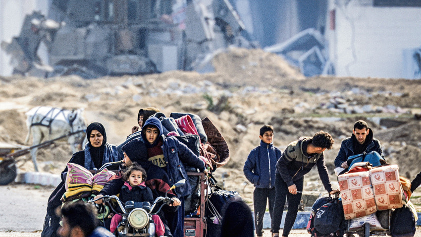Yüz binlerce Gazzeli Refah’a sığınmıştı. Artık sığınabilecekleri bir yer kalmadı.  MAHMUD HAMS/AFP vIa Getty Images